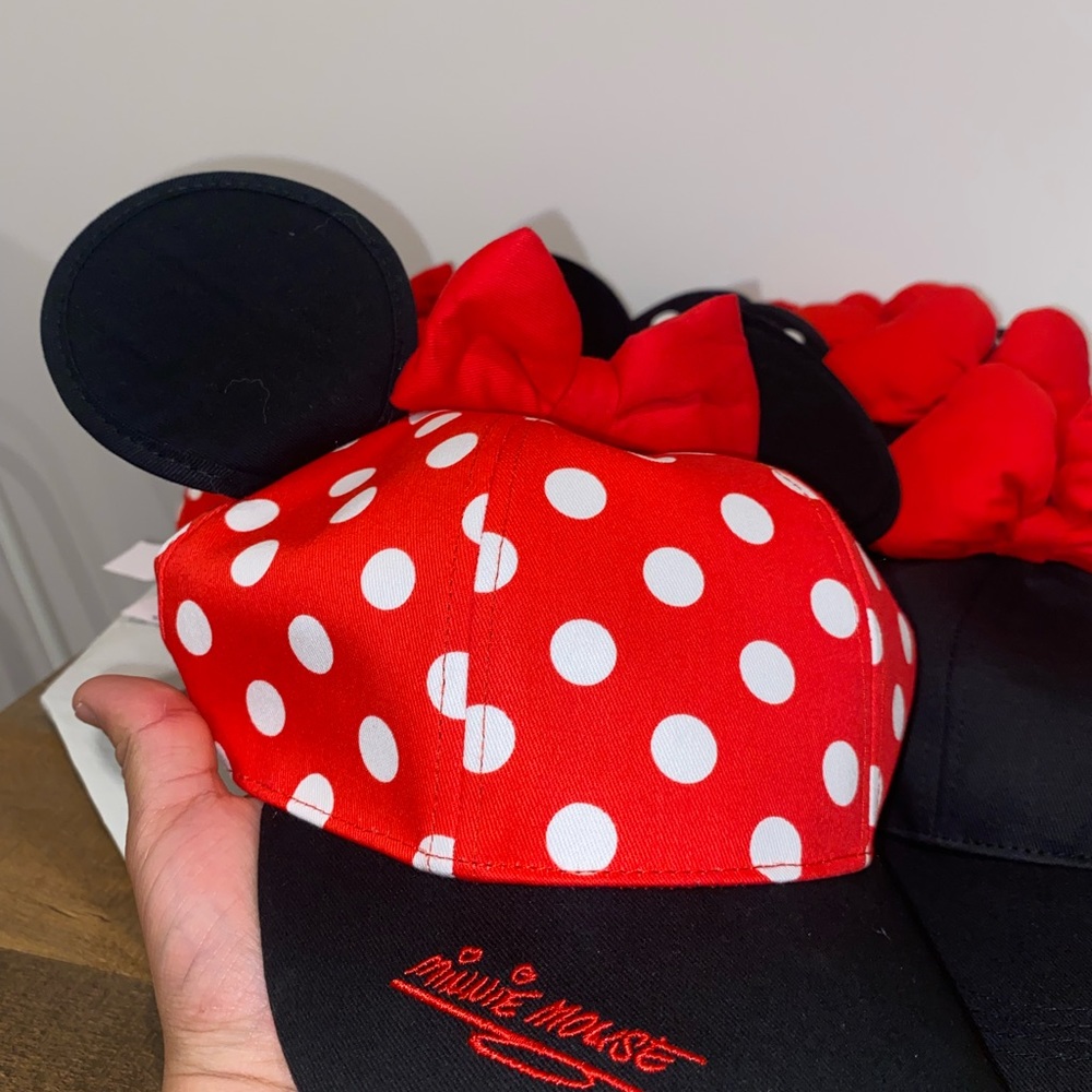 original Disney Hong Kong adult caps (Minnie Mouse)
